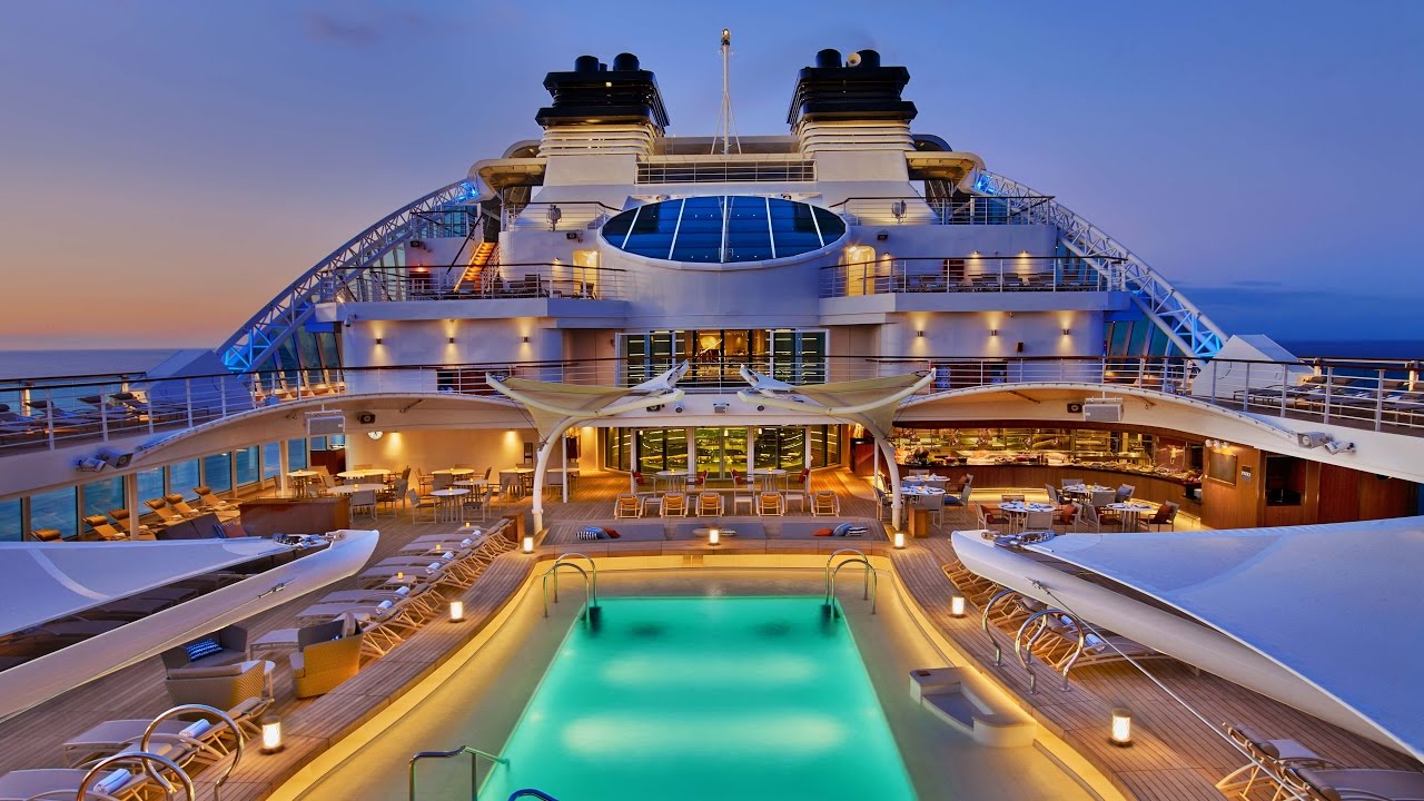 Luxury-Ships